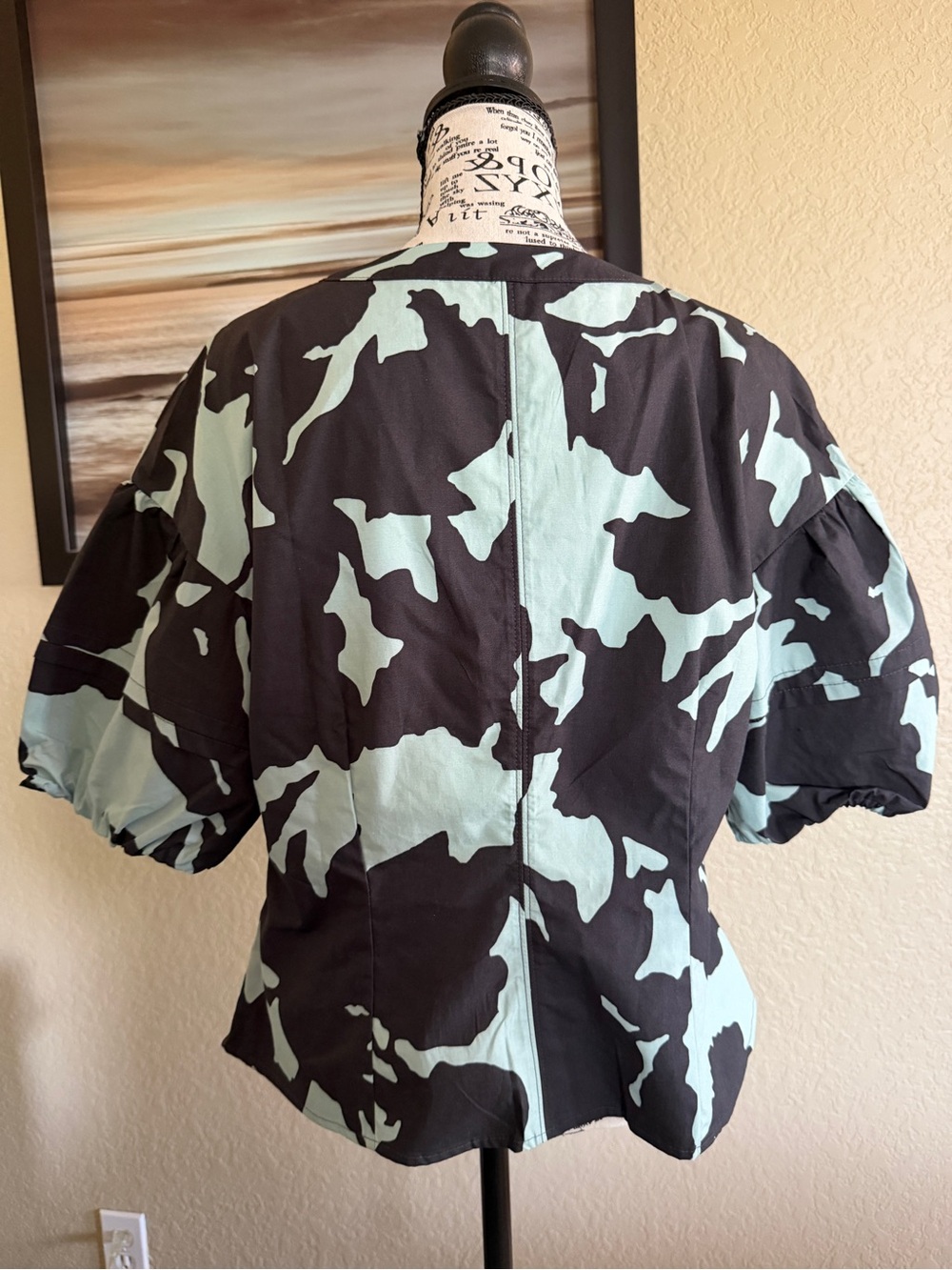 NWT | M | Pintuck Puff Sleeve Top | Abstract Mint/Black |Banana Republic Factory - Picture 7 of 16